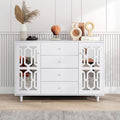 Joli buffet en bois massif et MDF